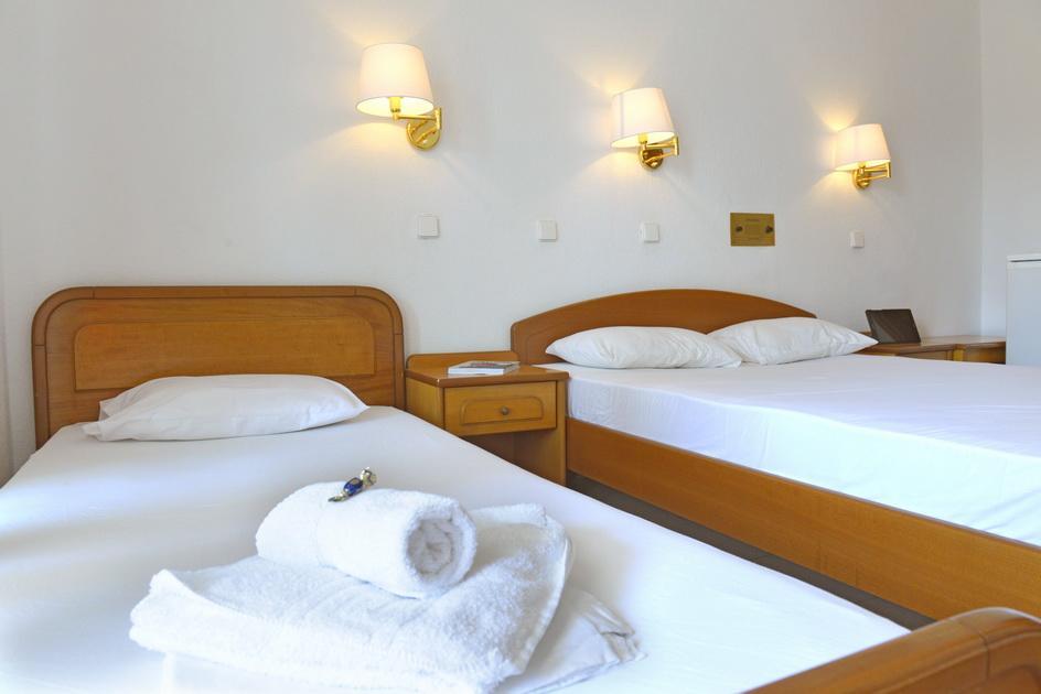 Hotel Proteas Órmos Prínou Extérieur photo